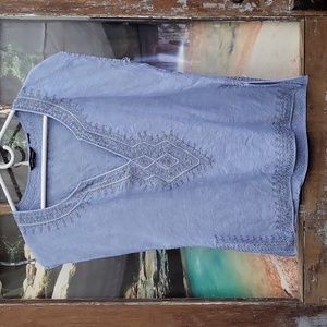 New York & Company / Large Sleeveless Tunic Blouse W/Embroidered Embellishments